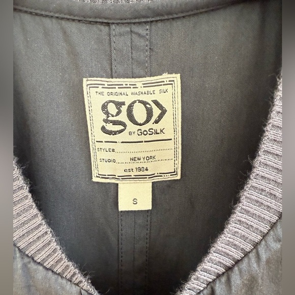 Go> by GoSilk Charcoal Grey Full Zip Dress • S • 100% Silk - Picture 2 of 4